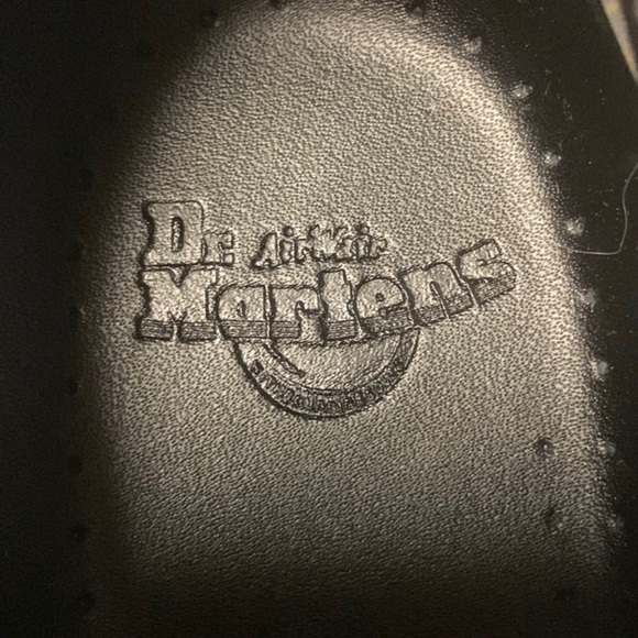 Dr. Martens Black + DM’S Red Softy T + Sequin NEW IN BOX Size 7 - Picture 7 of 7